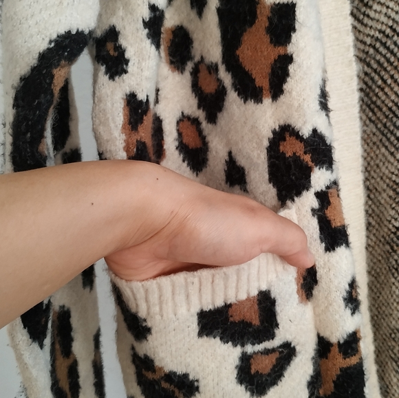 Renoma loose fit leopard print Cardigan - Picture 5 of 11
